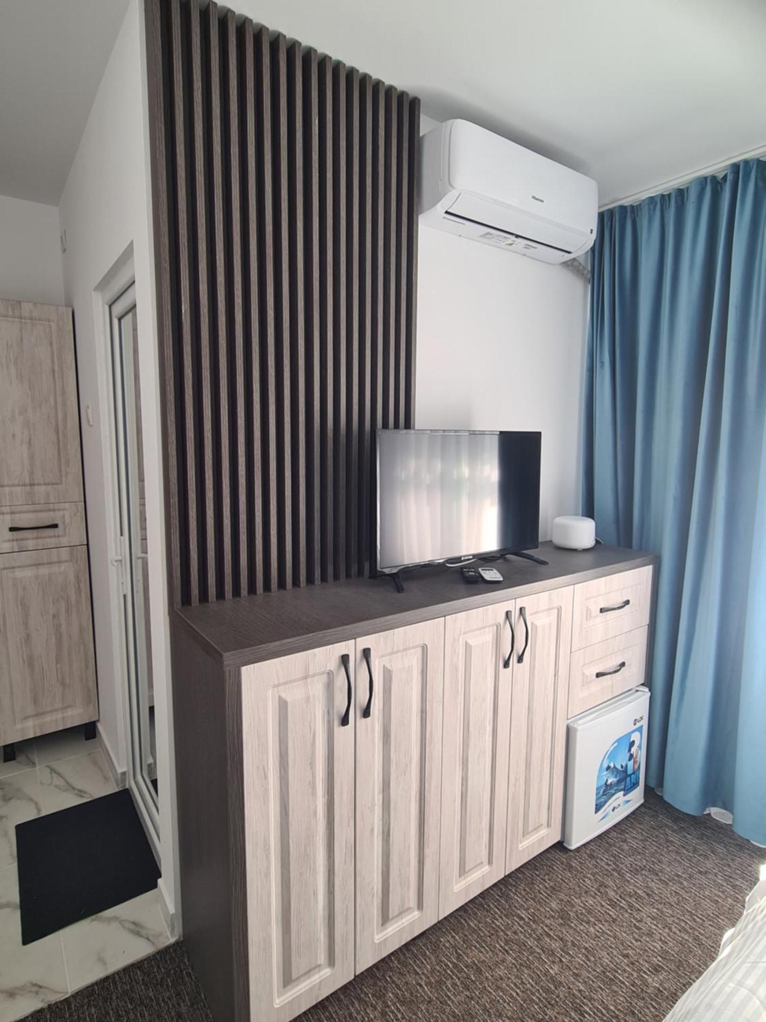 Danube Home Ostrovu Corbului Buitenkant foto