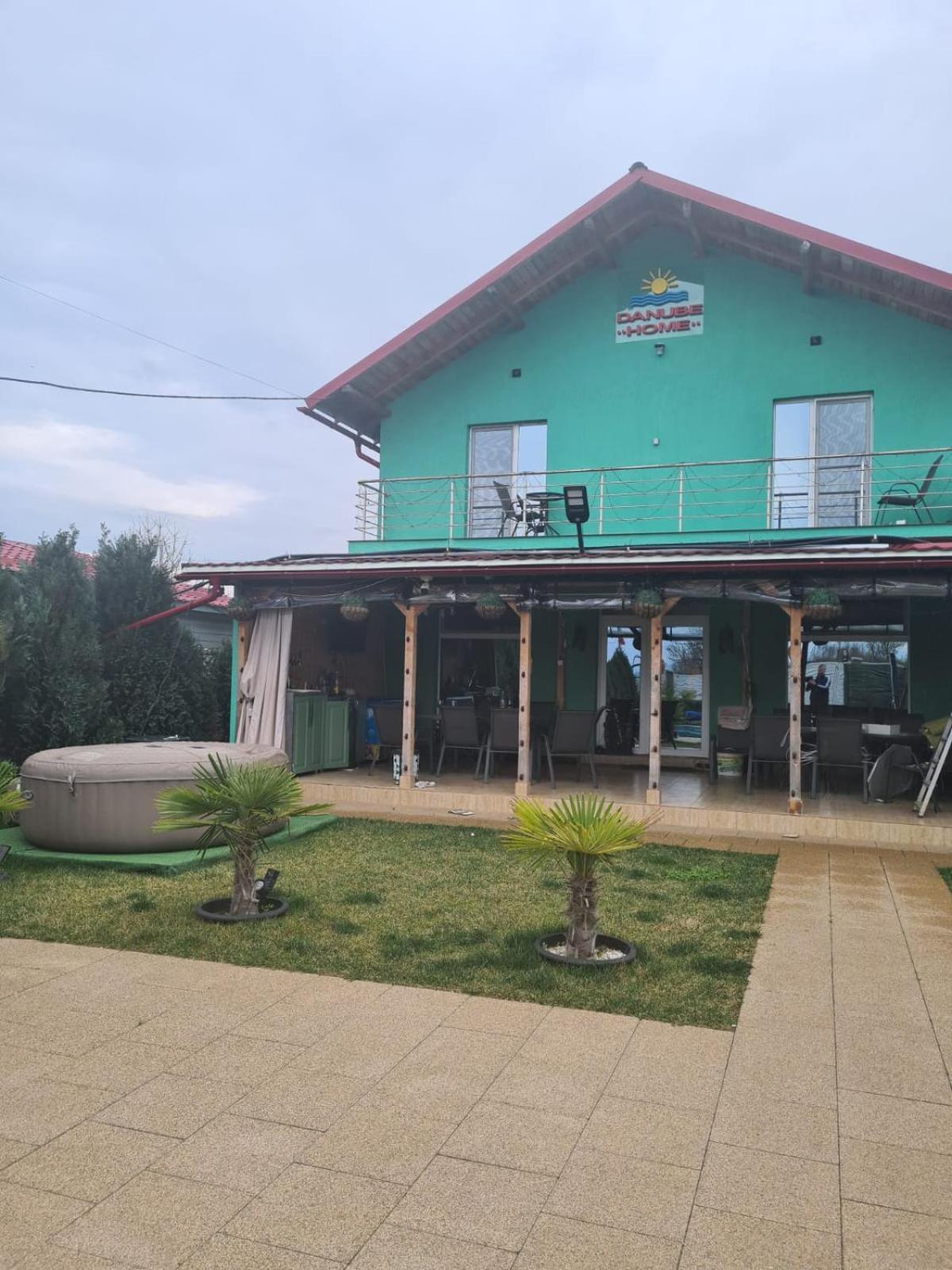 Danube Home Ostrovu Corbului Buitenkant foto