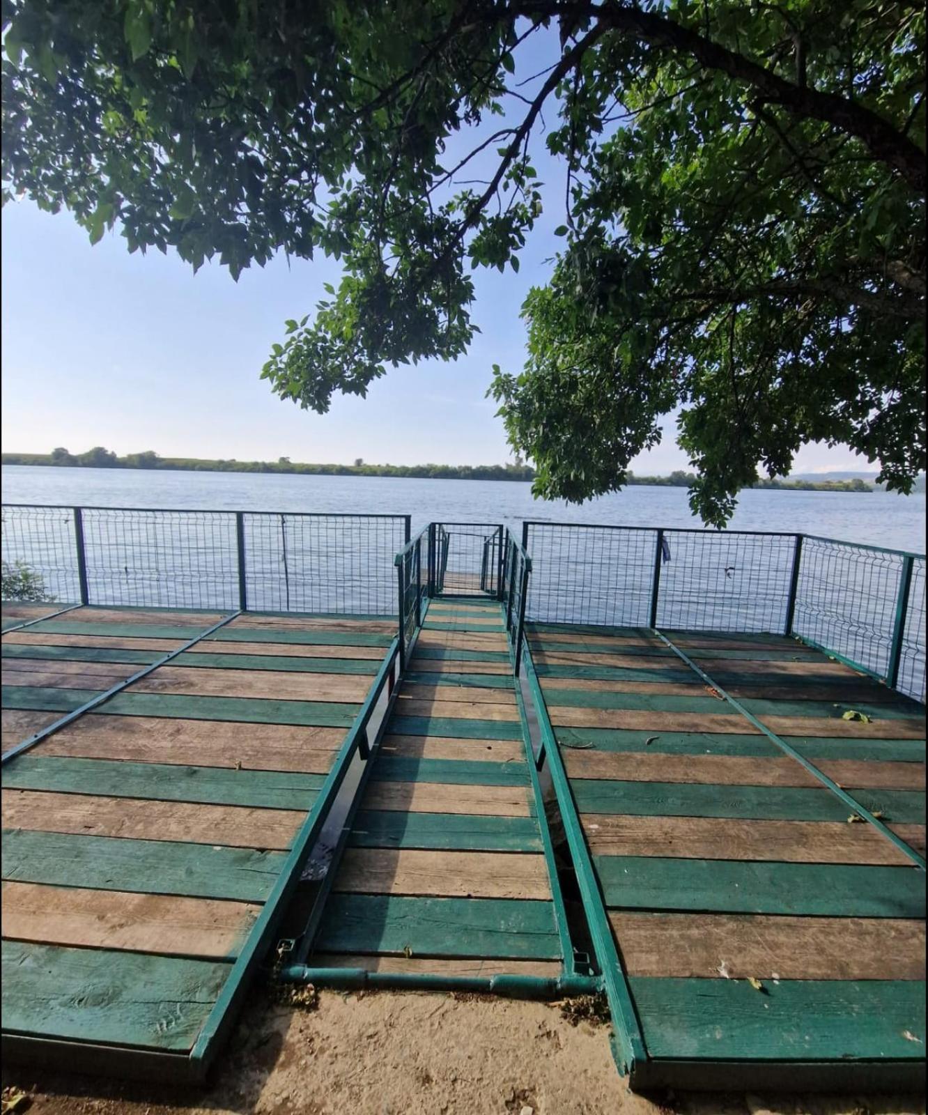 Danube Home Ostrovu Corbului Buitenkant foto