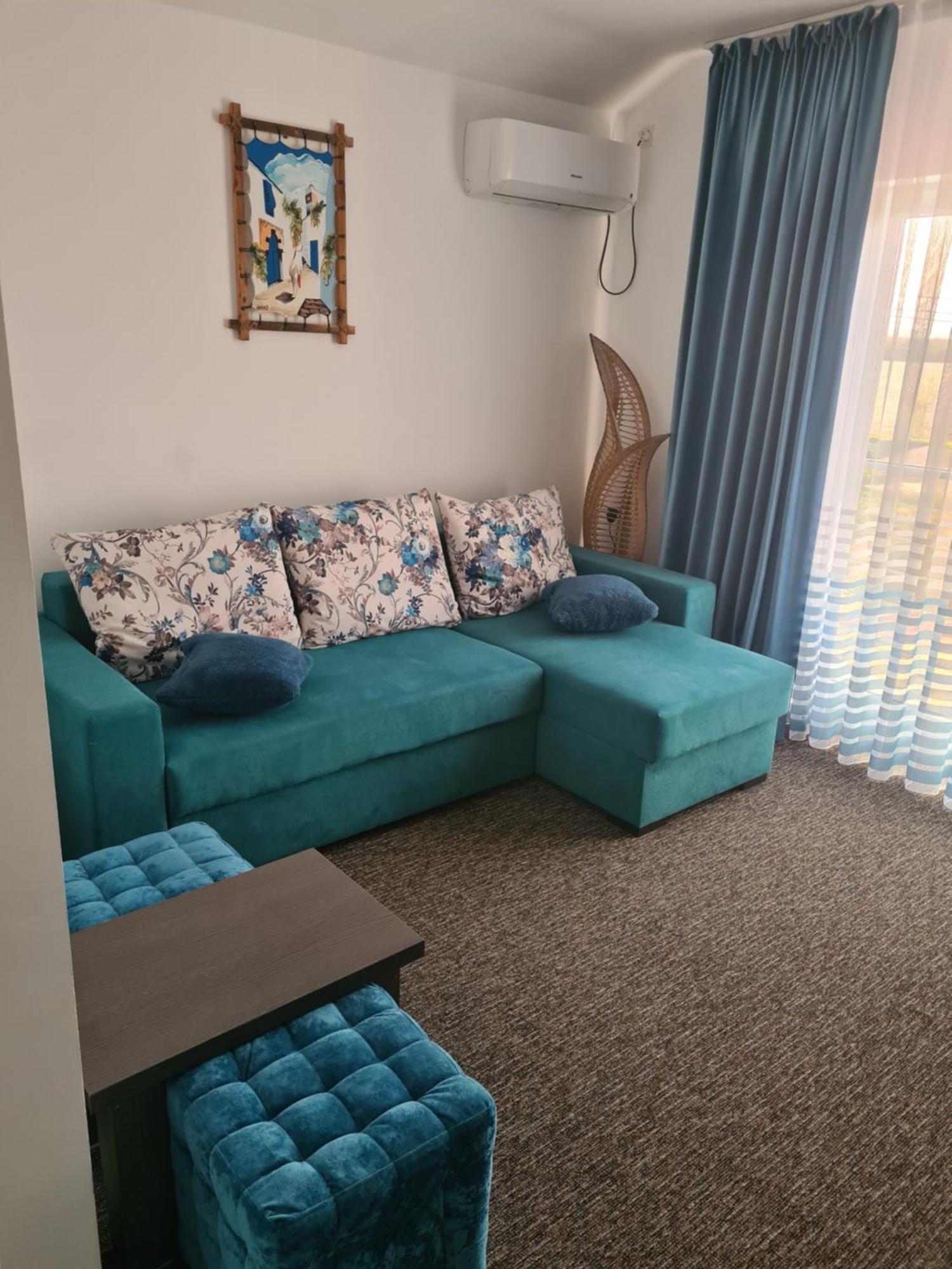 Danube Home Ostrovu Corbului Buitenkant foto